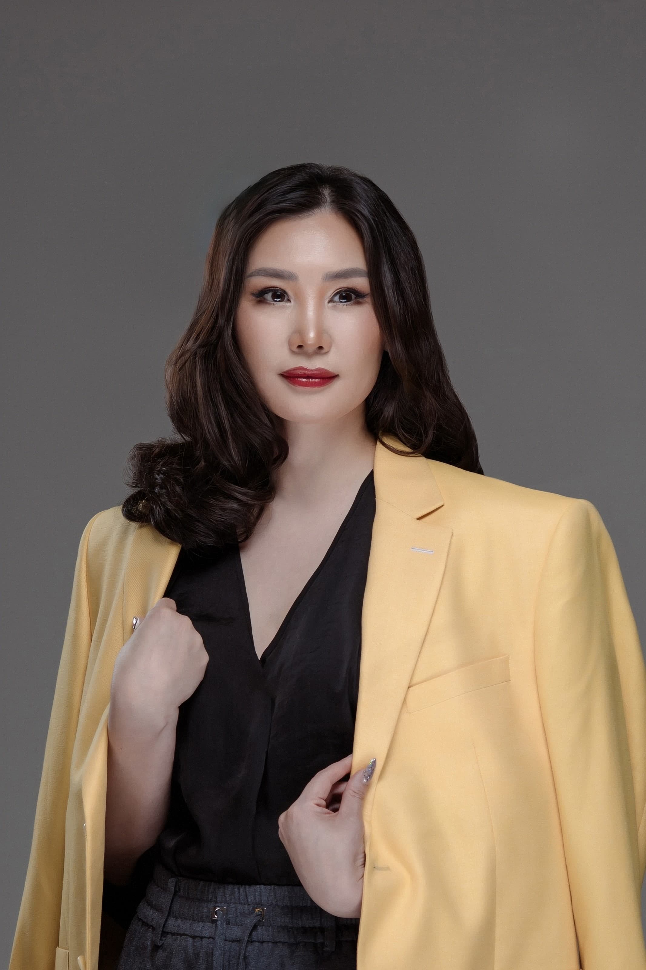 Tuvshinbayar Rentsenkhand — Founder & Designer of Degjin Goo